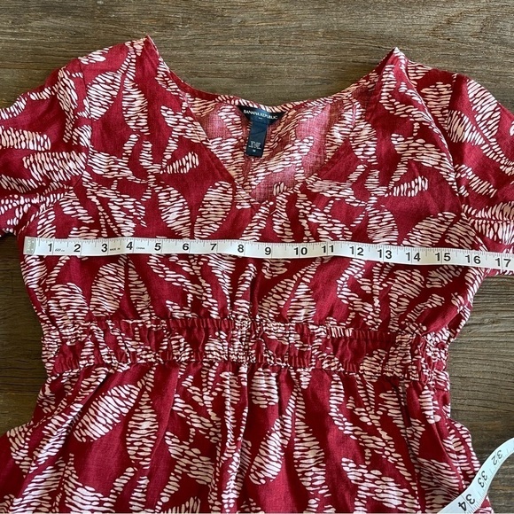 Banana Republic Top Blouse 100% Linen Red Tribal Floral Botanical Boho Office - Picture 9 of 12